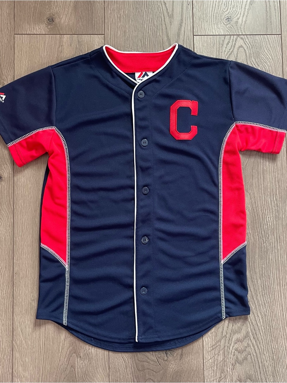 Majestic Cleveland Guardians Youth Medium 10/12 Baseball Jersey Shirt